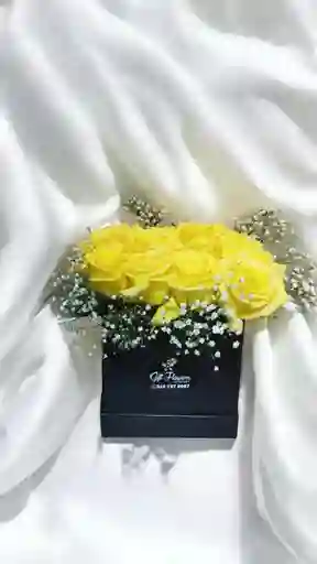 Caja De Rosas Amarillas