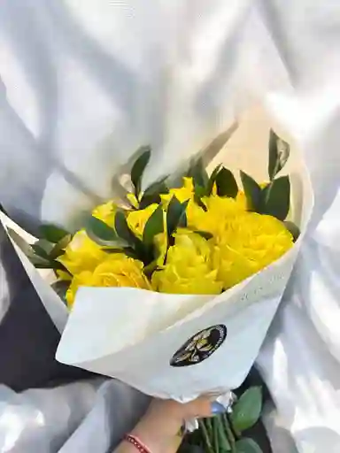 Bouquet De Rosas Amarillas.