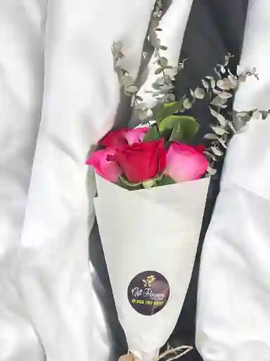 Mini Bouquet De Rosas Rojas Y Rosadas