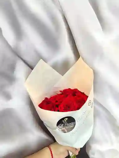 Bouquet Mini De Rosas Rojas