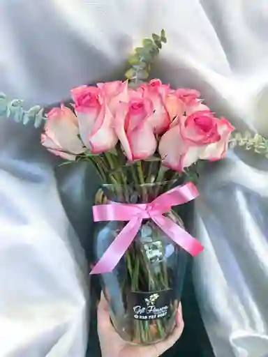 Jarron De Rosas Rosadas