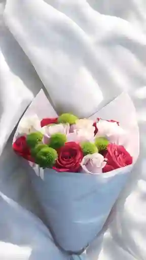 Bouquet De Rosas Rojas Y Rosadas