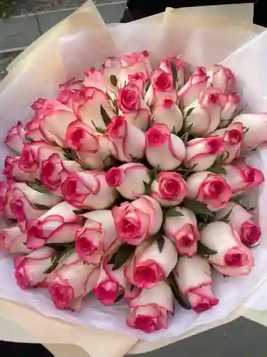 Bouquet Sencillo De Rosas
