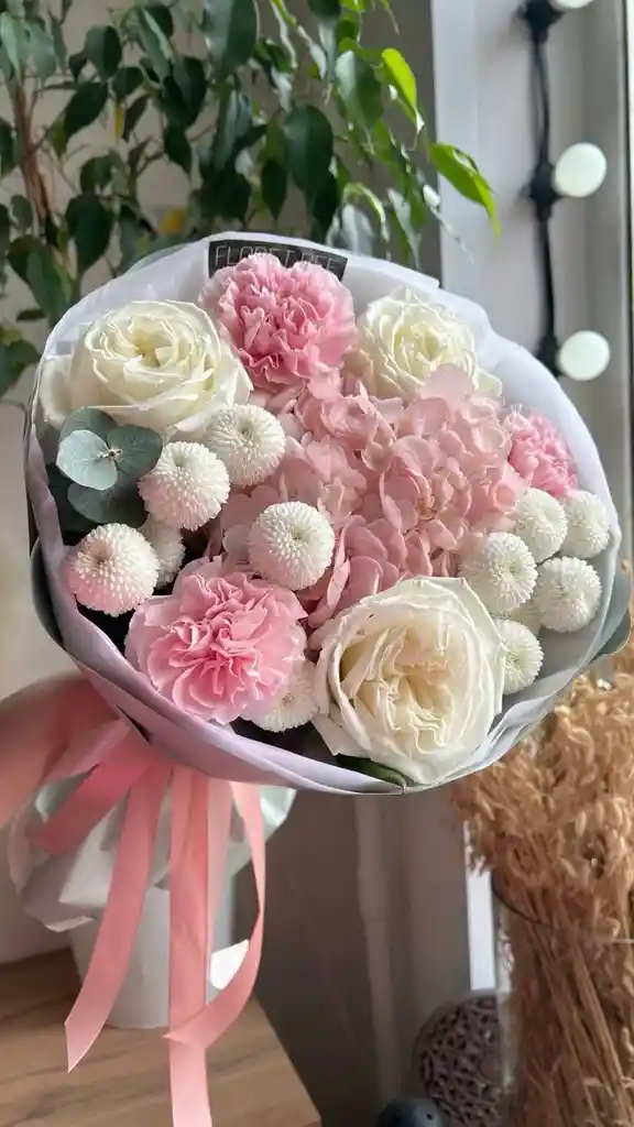 Bouquet De Hortencias Rosas Clavel