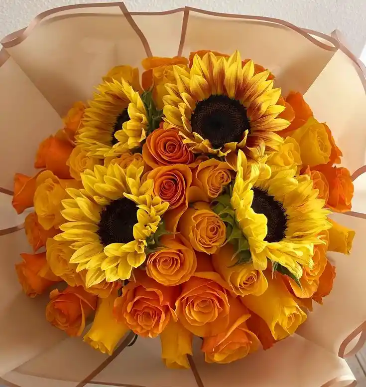 Ramo Buchón De Girasoles Y Rosas Narajas