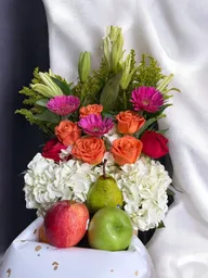 Canasta Frutal De Mix De Flores.