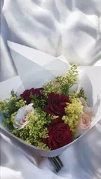Bouquet De Rosas