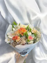 Bouquet De Clavel Y Astromelia
