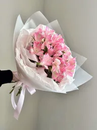 Bouquet De Astromelia Rosada