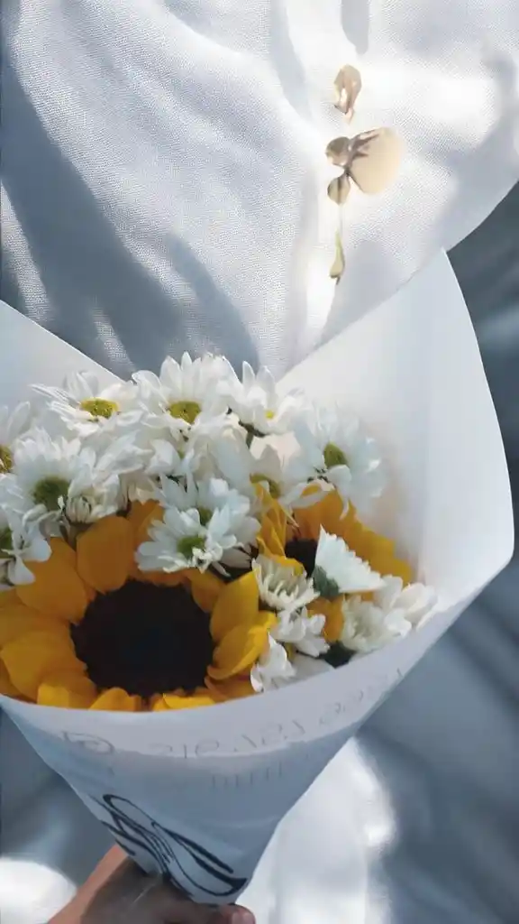 Bouquet De Girasoles Y Margarita