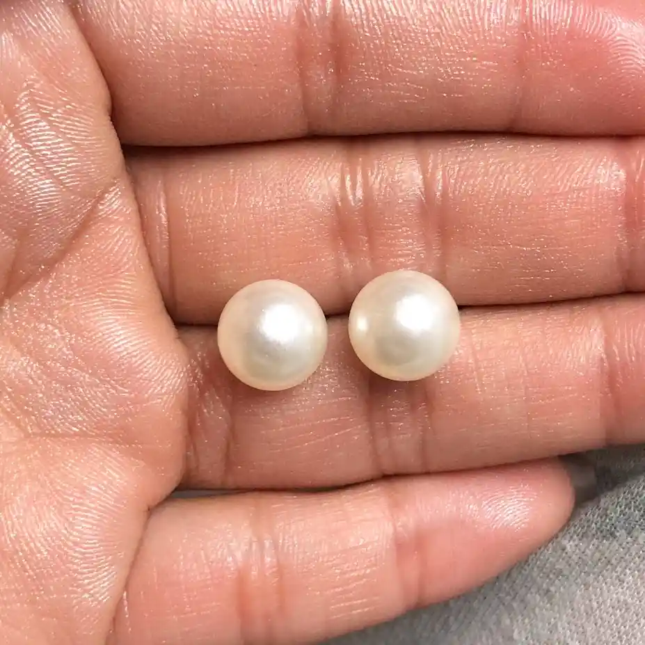 Aretes Tipo Perla Redondos Grandes 0.8 Cm Fantasia