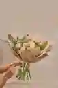 Bouquet Aroma De Verano. Dia De La Mujer Hortensias, Eucalipto, Rosas, Claveles