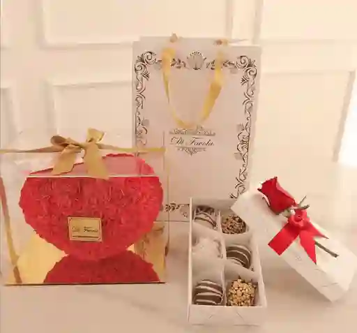 Deliciosas Fresas Con Chocolate X 6 Y 1 Rosa + Luxury Heart En Caja Acrílica Dia De La Madre