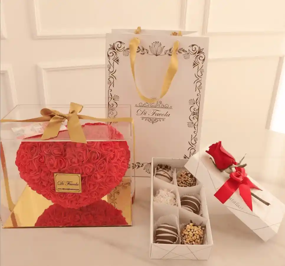 Deliciosas Fresas Con Chocolate X 6 Y 1 Rosa + Luxury Heart En Caja Acrílica Dia De La Madre
