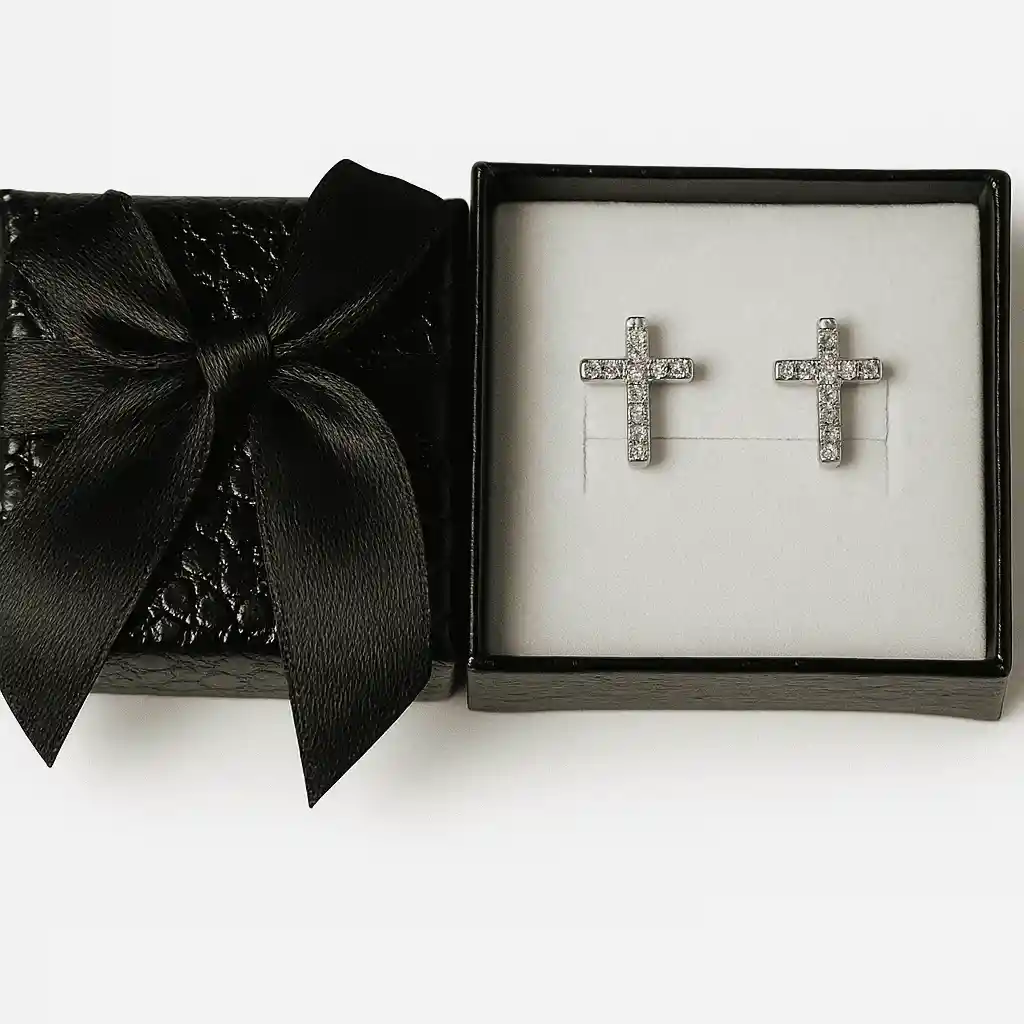 Aretes De Cruz En Rodio Con Incrustaciones Brillantes