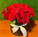 Caja Amor Clásico – Rosas Eternas