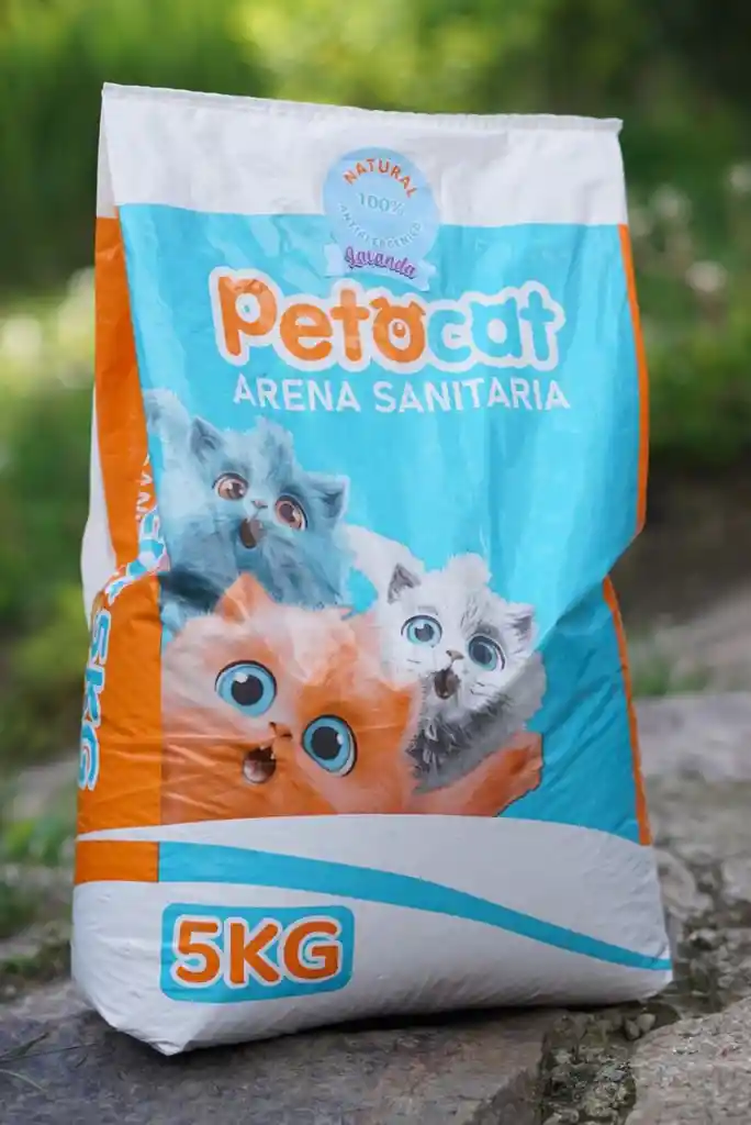 Arena Petocat 5 Kilos Aroma Frutos Rojos