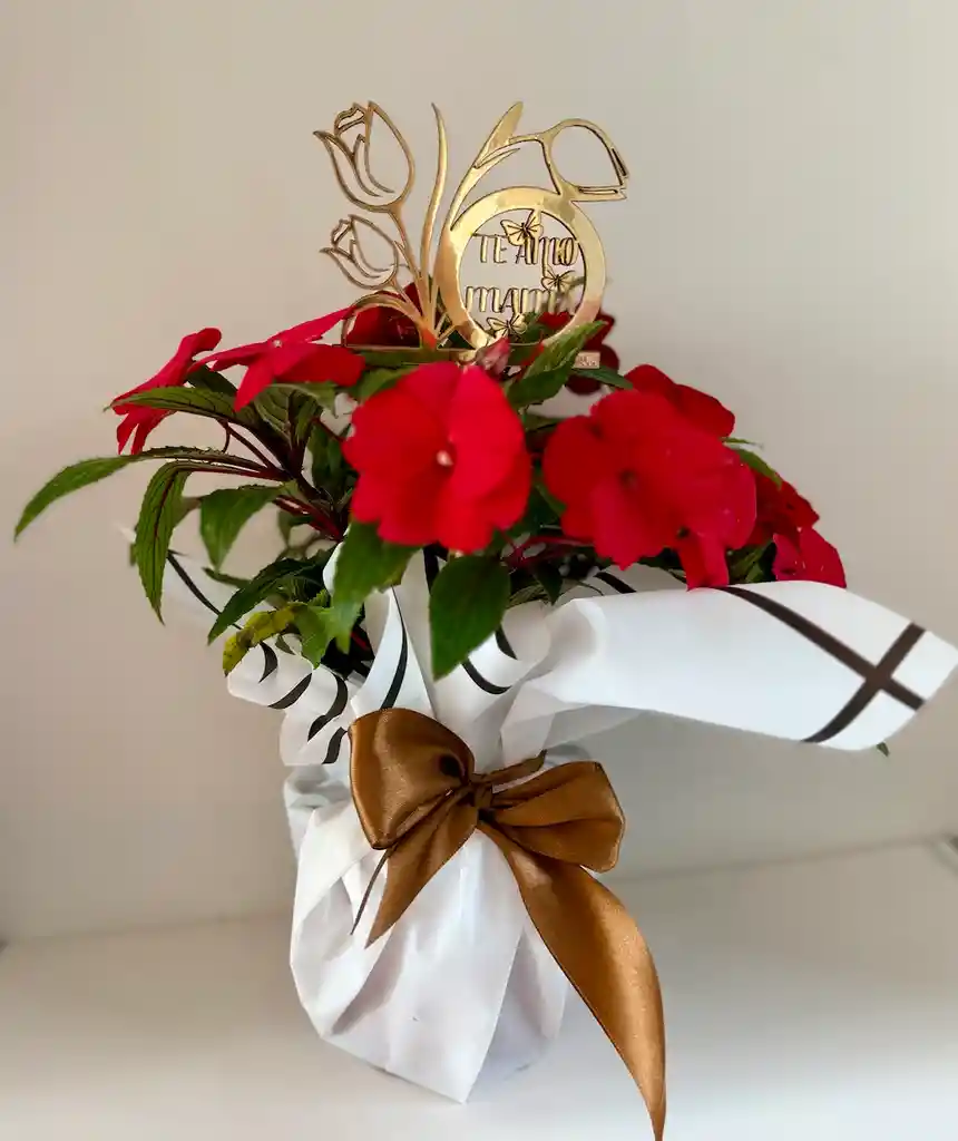 Arreglo Floral Beso Rojo Día De La Madre