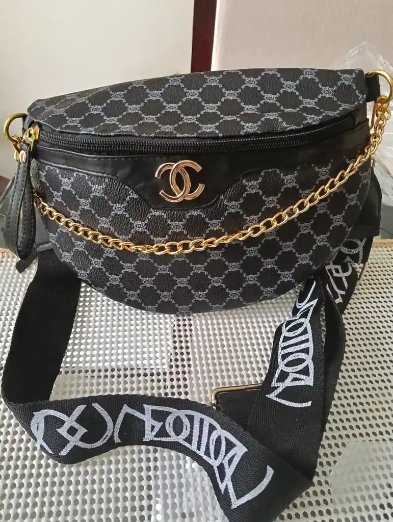Bolso Cuero Sintetico Canguro - Negro / Talla Única
