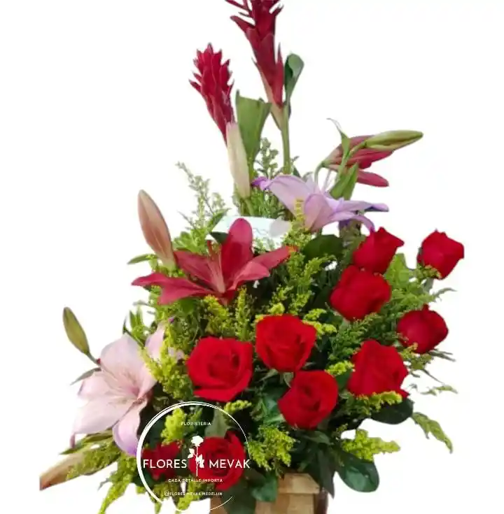Flores En Ramo Rosas Rojas Amor.