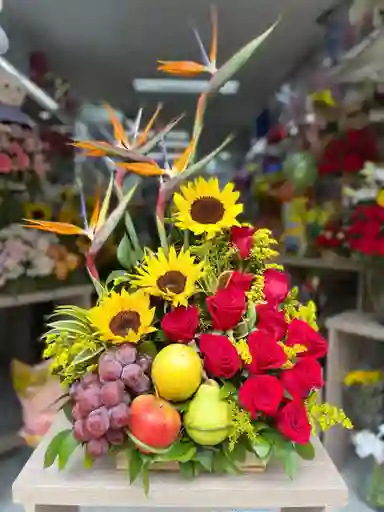 Arreglo Girasoles Y Fruta
