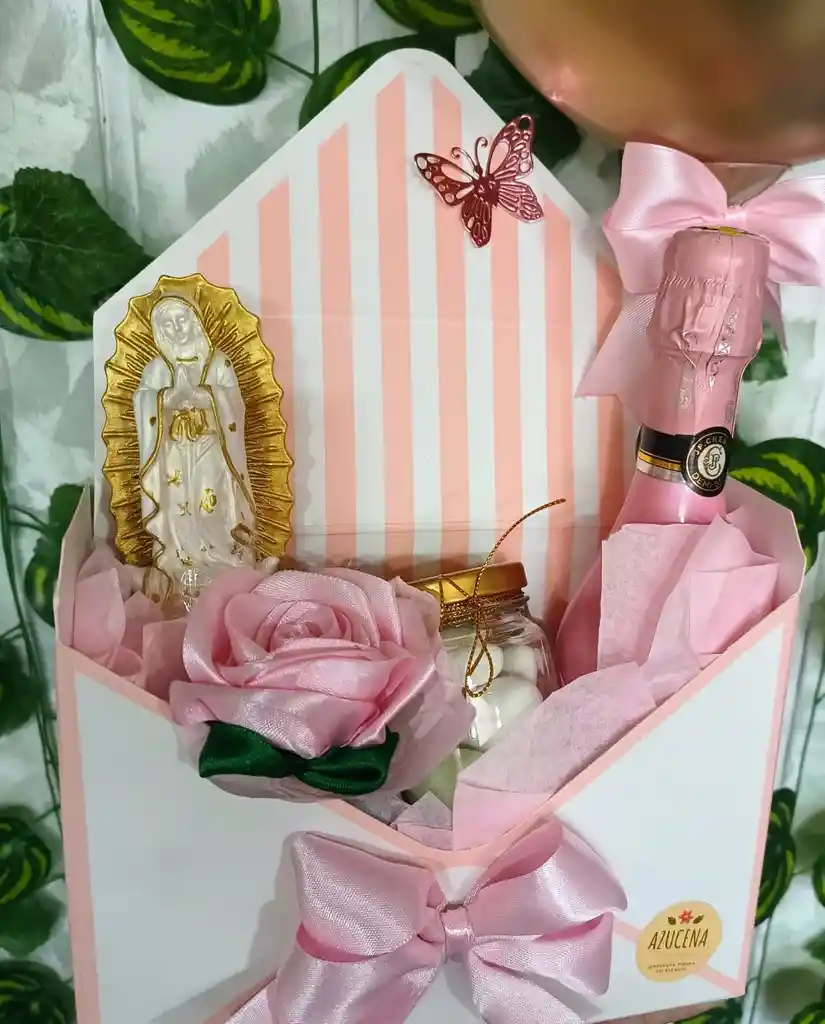 Feliz Día Hermosa ( Caja De Regalo Con Virgen, Almendras , Vino Y Rosa)