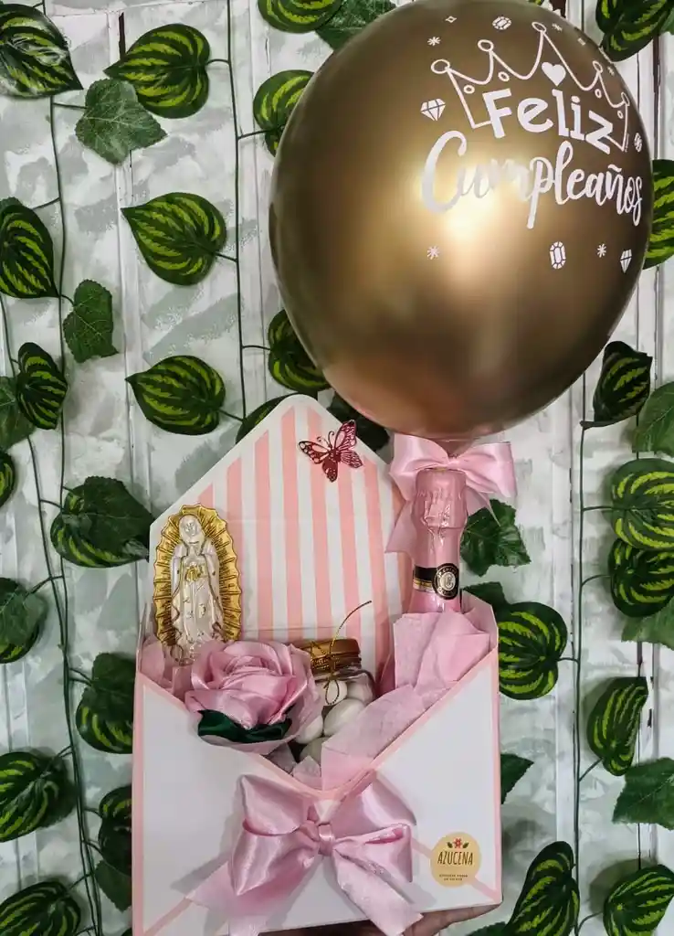 Feliz Día Hermosa ( Caja De Regalo Con Virgen, Almendras , Vino Y Rosa)