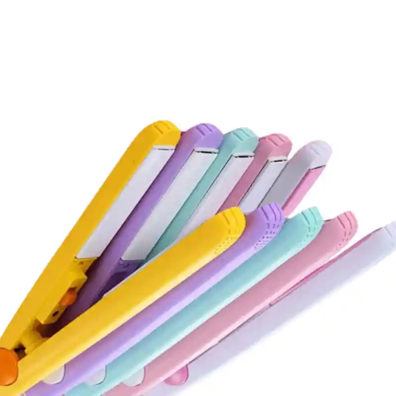 Plancha Viajera Ceramica Liviana Portátil Premium Con Cable Usb A V8