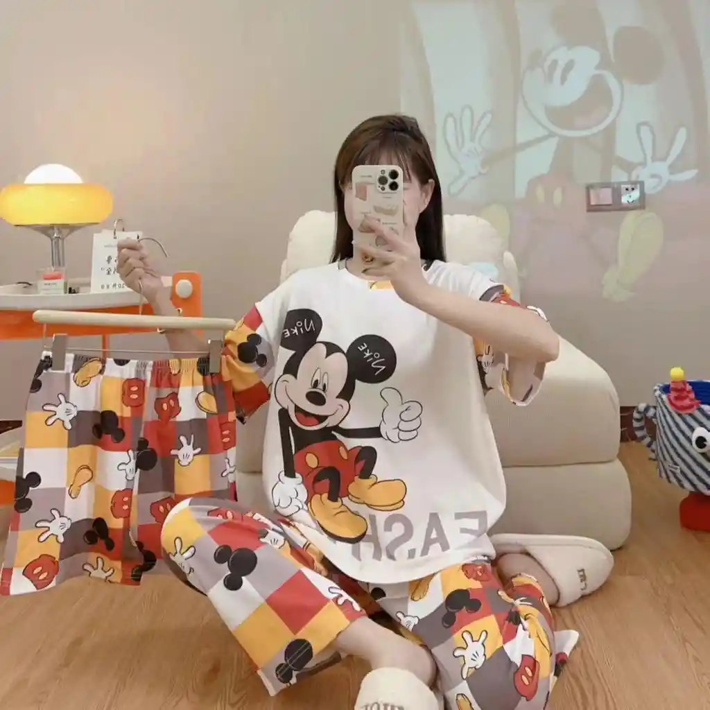 Pijama Tres Piezas Mickey Mouse Talla Única (camiseta + Pantalón + Short)