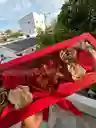 Caja “m♥m” Con Rosas Eternas — Un Tributo De Amor Para Mamá
