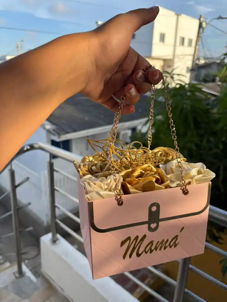 Mochila De Amor Eterno — Un Regalo Único Para Mamá