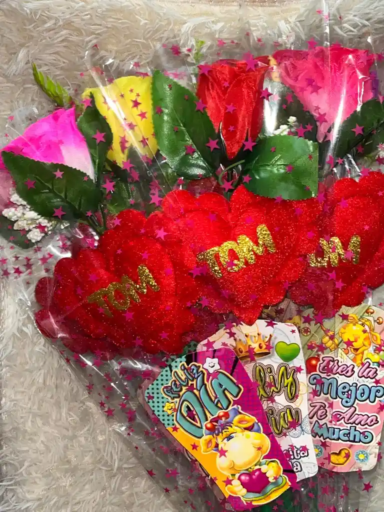 Flor De Colores Artificiales Para El Dia De La Madre