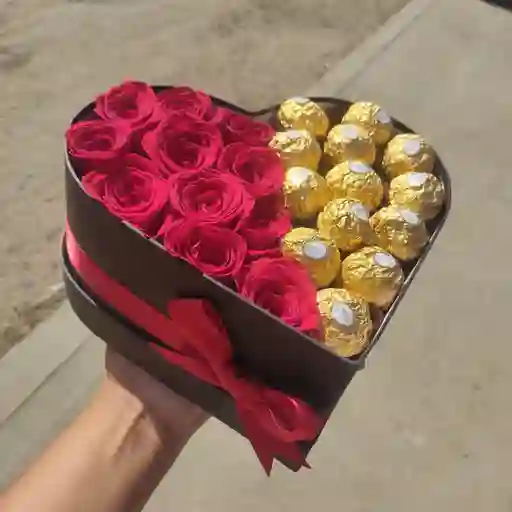 Corazon De Rosas Y Ferreros