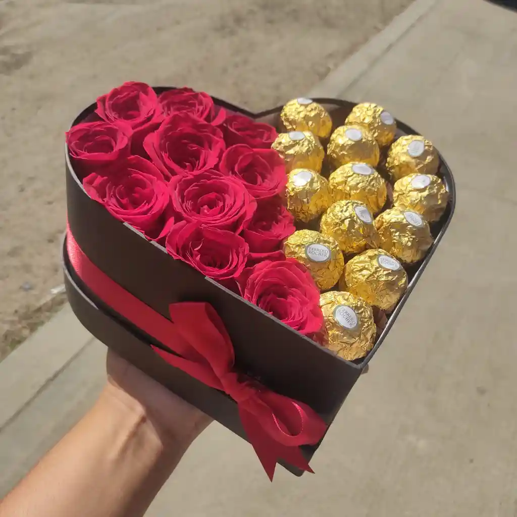 Corazon De Rosas Y Ferreros