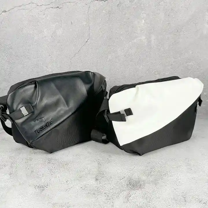 Bolso Canguro Pecho Deportivo Unisex Versatil Correa Ajustable Negro Manos Libres