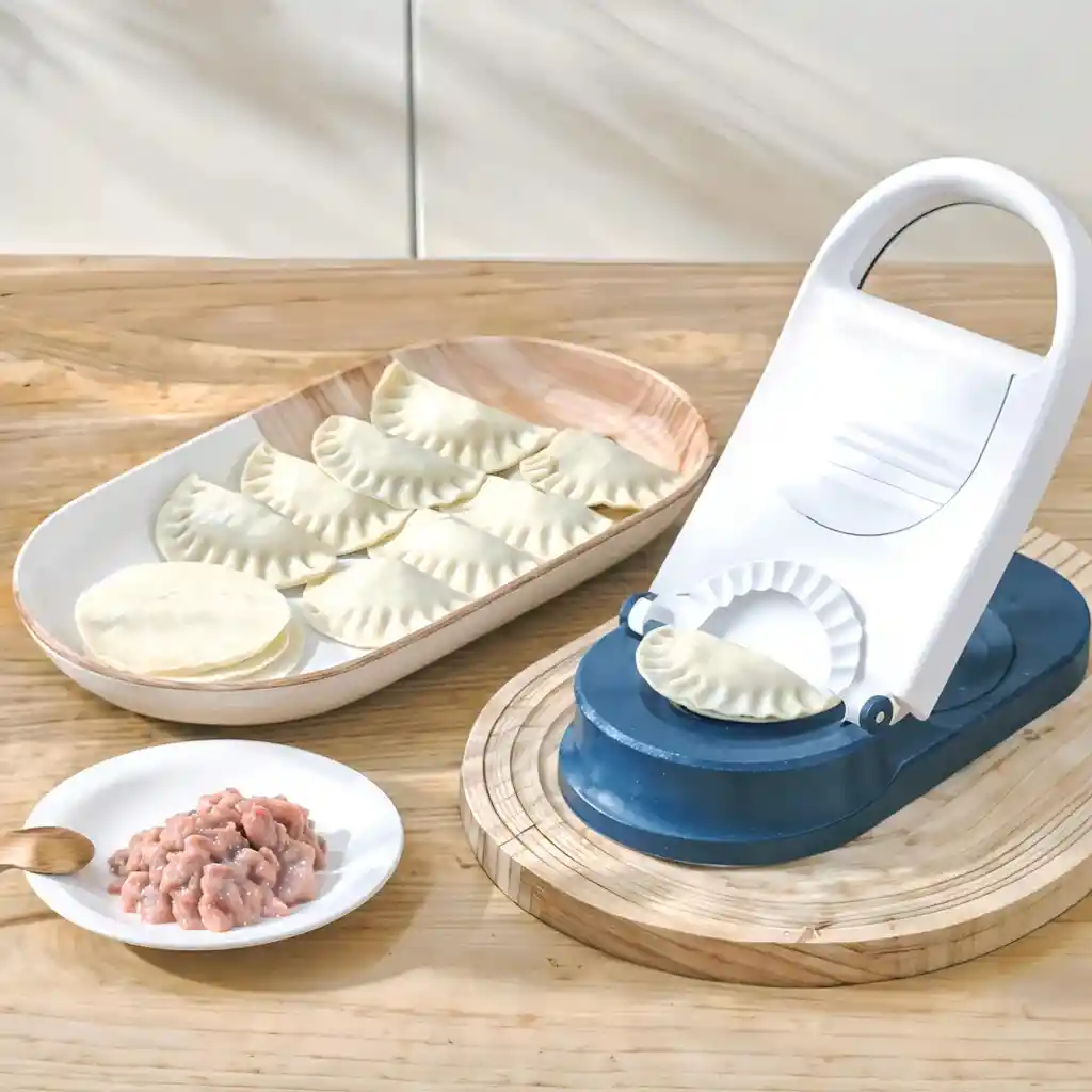 Molde Para Empanadas Cortador Manual Práctico De Plástico Color Blanco
