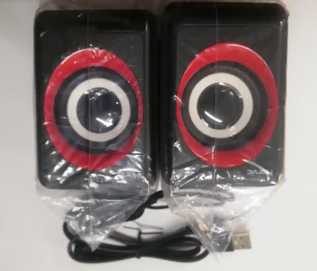 Radio Harvic Equipo De Computo 897 Altavoces