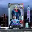 Muñeco Figura Super Héroe Superman Articulado Avengers De 30 Cm Con Sonido Y Luz