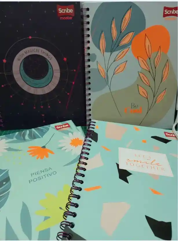 Cuaderno Cuadriculado Grande Argollado Mujer Pasta Dura