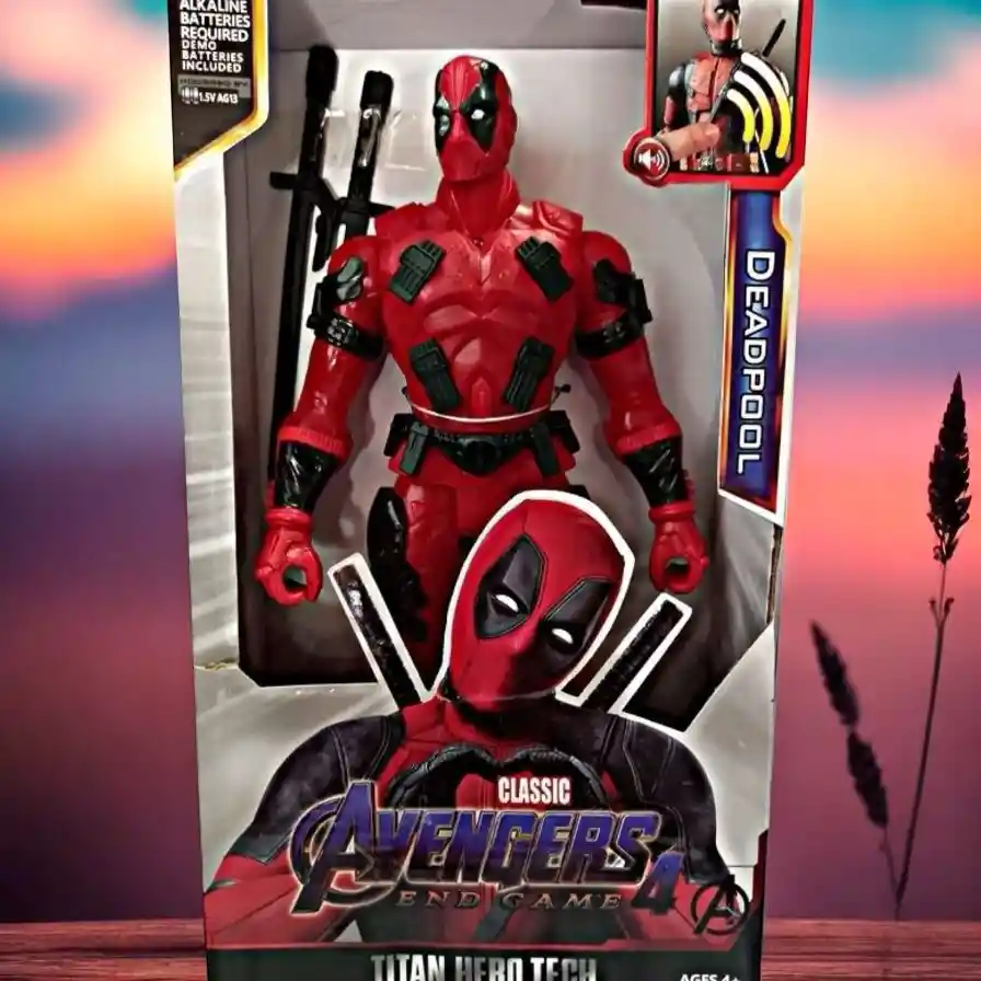 Muñeco Figura Super Heroe Deadpool Articulado 30 Cm Luces Y Sonidos