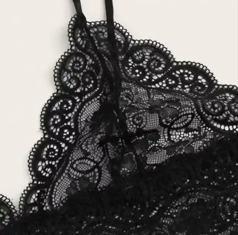 Pijama Vino Short Pantaloneta Satín Y Bralette Encaje