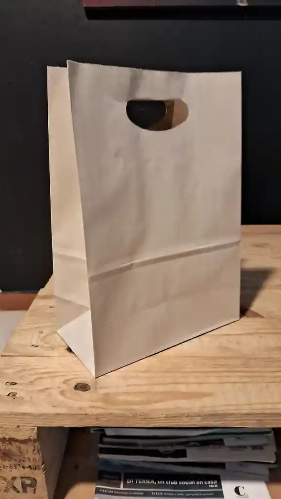 Bolsas Con Manija De Papel Kraft Eco X 50 Unidades (23x33+12cm)