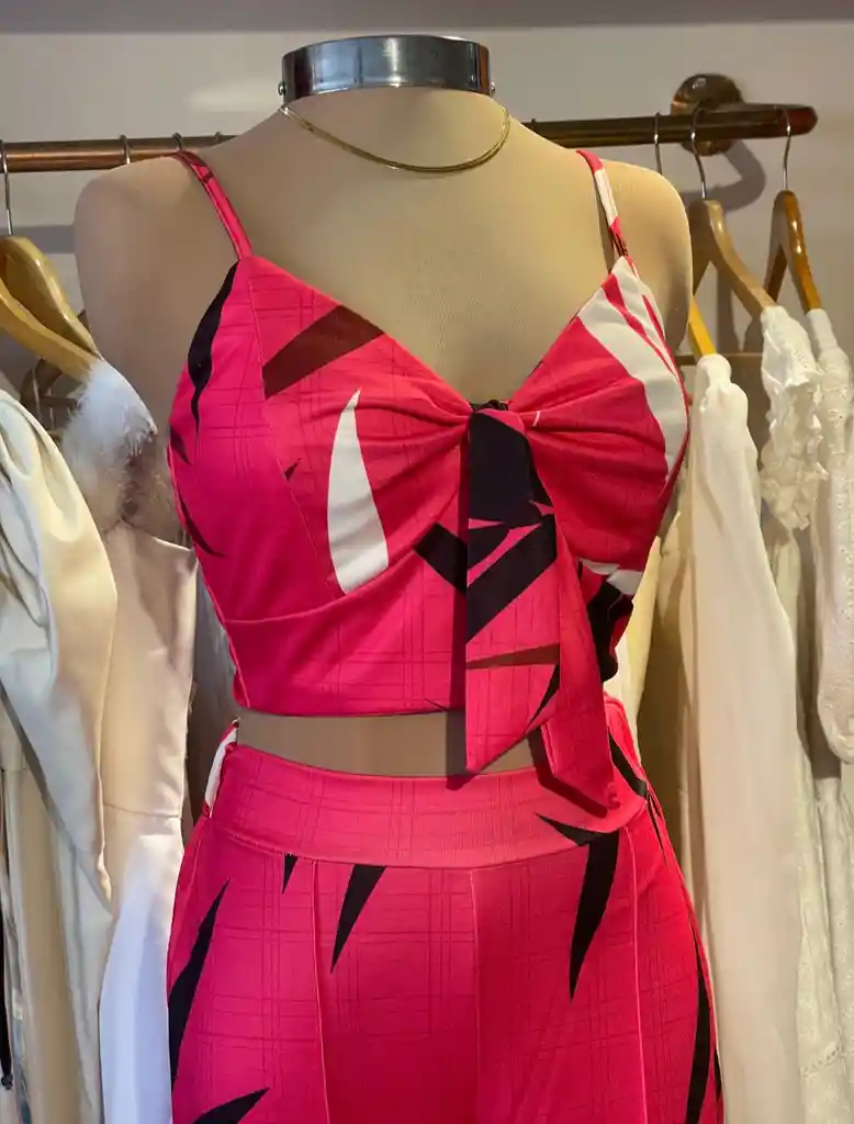Set Floreado Fucsia