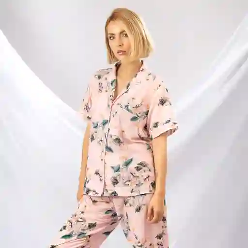 Pijama Tres Pieza Estampada De Flores- Talla M Rosado