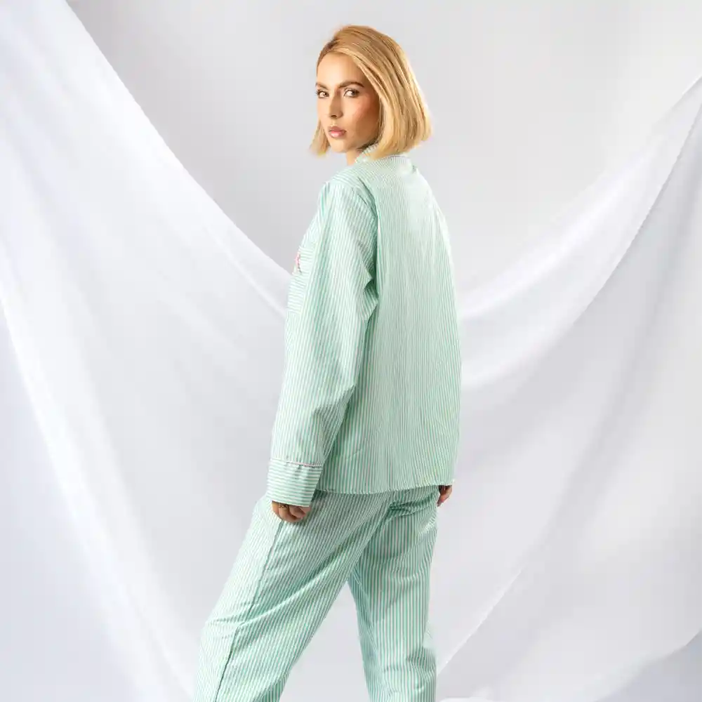 Pijama Dos Piezas En Tejido Plano Con Botones- Talla L Verde