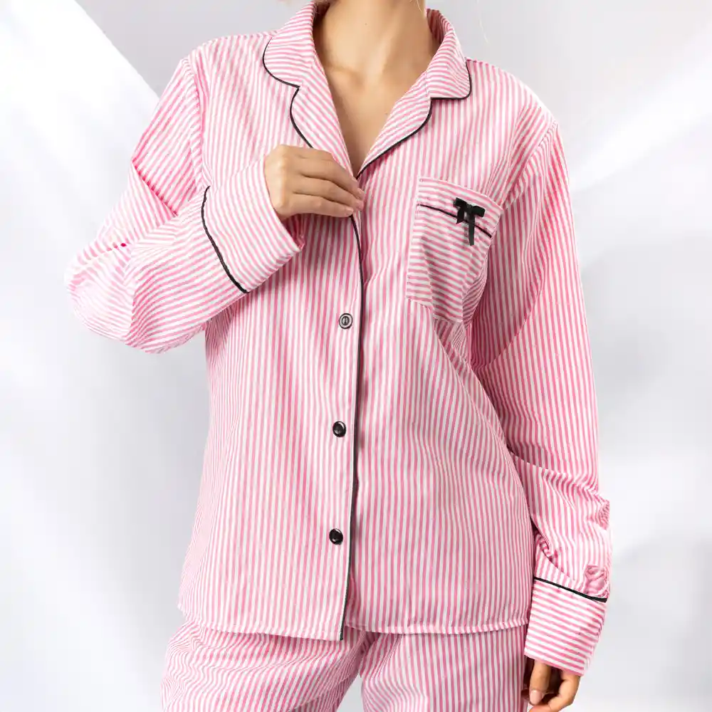 Pijama Dos Piezas En Tejido Plano Con Botones- Talla L Rosado