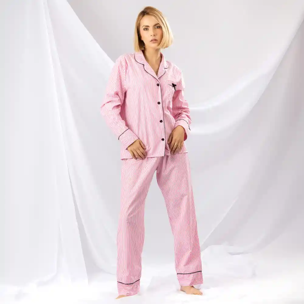 Pijama Dos Piezas En Tejido Plano Con Botones- Talla L Rosado