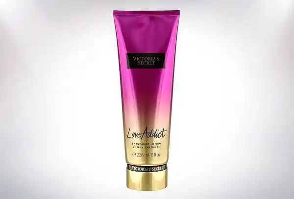 Ancheta De Regalo Con Vela Aromatica Y Crema Love Addict