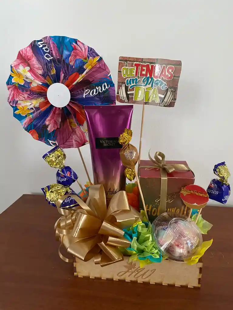 Ancheta De Regalo Con Vela Aromatica Y Crema Love Addict