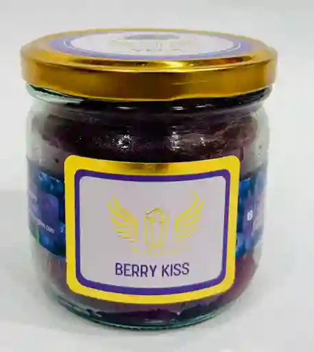 Vela Berry Kiss